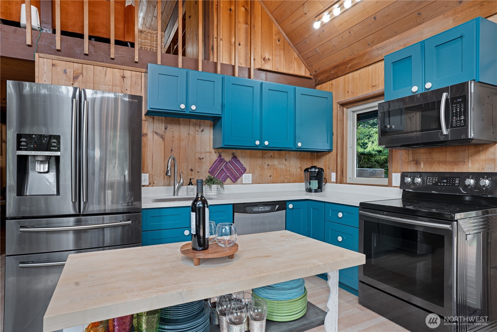 9940 Fairview Lake Road SW Port Orchard WA 98367