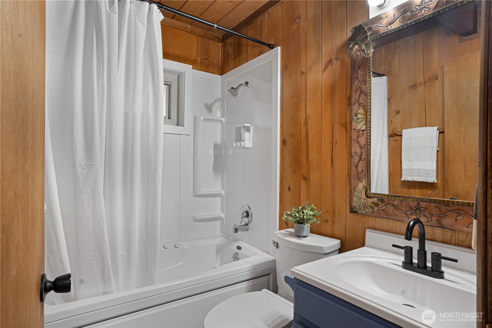 9940 Fairview Lake Road SW Port Orchard WA 98367