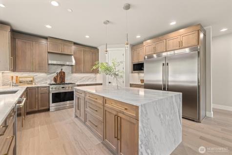18520 83rd Avenue NE Kenmore WA 98028