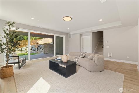 18520 83rd Avenue NE Kenmore WA 98028
