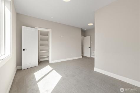 18520 83rd Avenue NE Kenmore WA 98028
