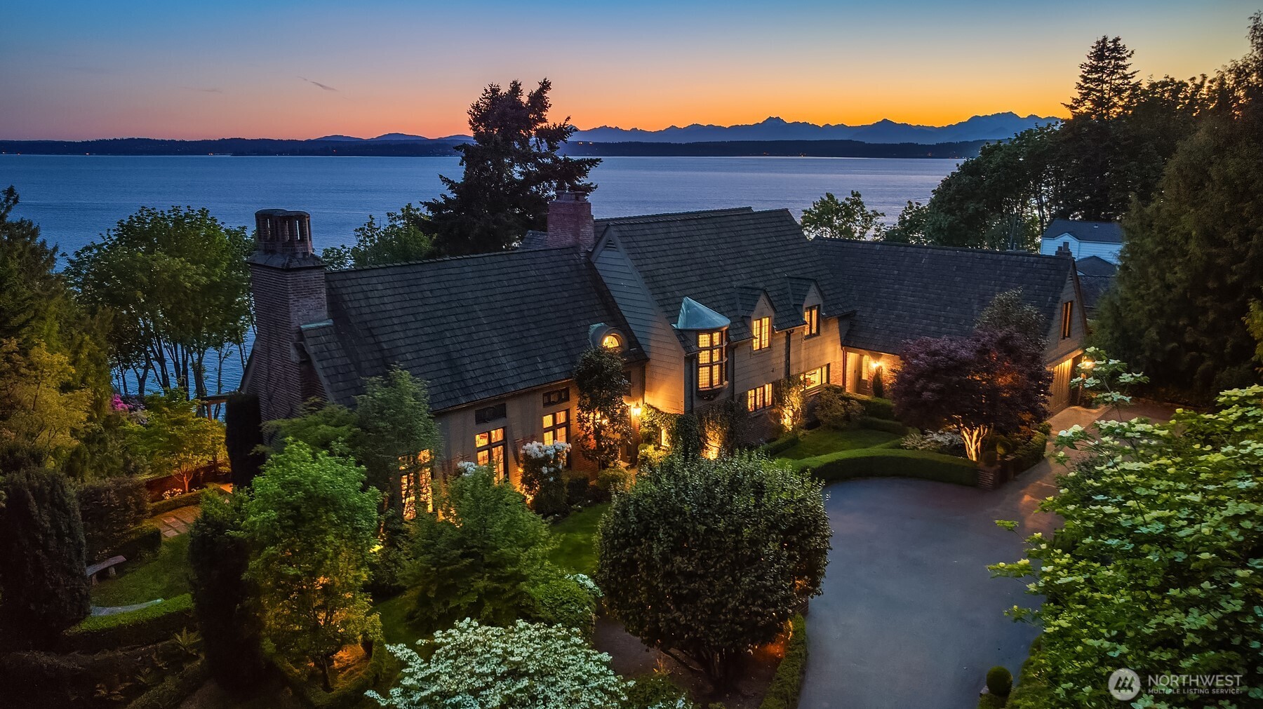 4701 W Ruffner Street Seattle WA 98199