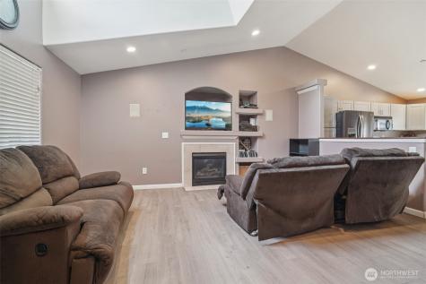 10702 59th Avenue NE Marysville WA 98270