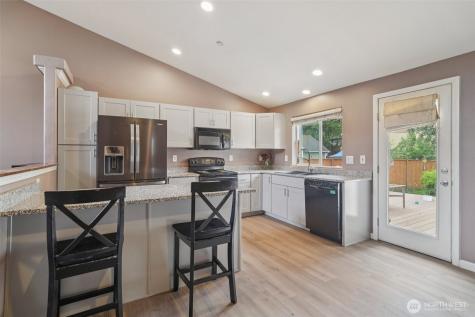 10702 59th Avenue NE Marysville WA 98270
