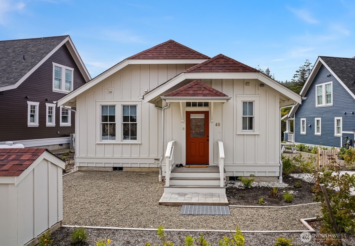 40 Cedar Run Loop Pacific Beach WA 98571