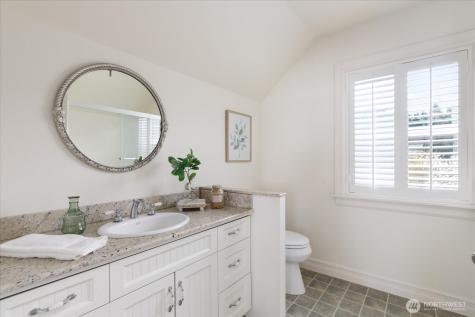 817 Shorecrest Drive Oak Harbor WA 98277