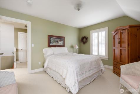 817 Shorecrest Drive Oak Harbor WA 98277