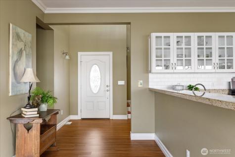 817 Shorecrest Drive Oak Harbor WA 98277