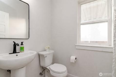 6642 S Alder Street Tacoma WA 98409