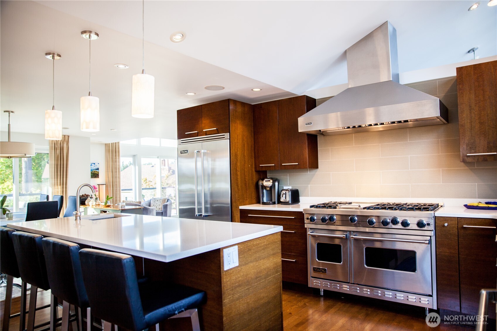 19605 Military Road S Seatac WA 98188