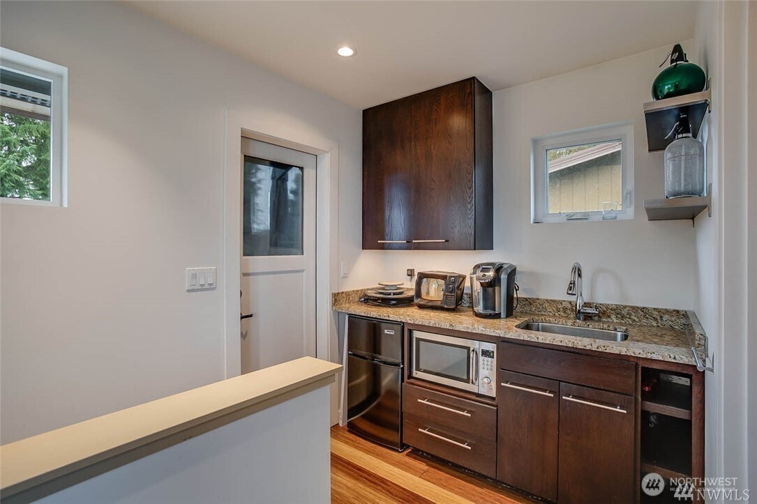 19605 Military Road S Seatac WA 98188