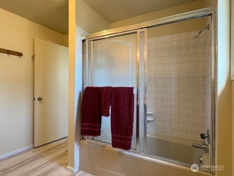 23 W Hale Avenue Omak WA 98841