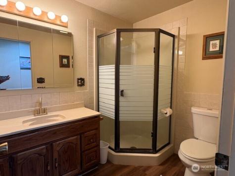 23 W Hale Avenue Omak WA 98841