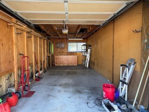23 W Hale Avenue Omak WA 98841