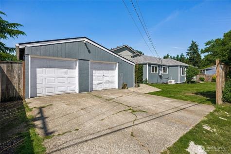 1702 S 94th Street Tacoma WA 98444