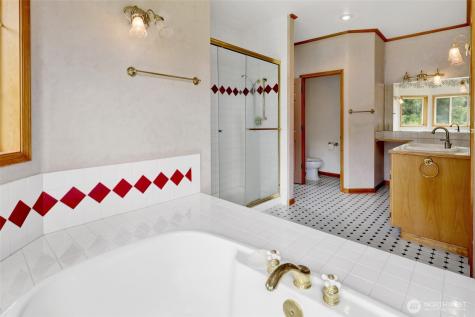 220 Russet Avenue Lynden WA 98264