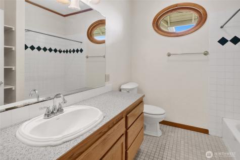 220 Russet Avenue Lynden WA 98264