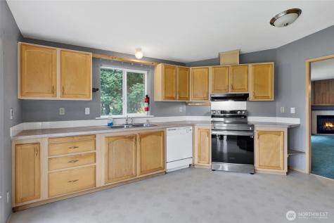 220 Russet Avenue Lynden WA 98264