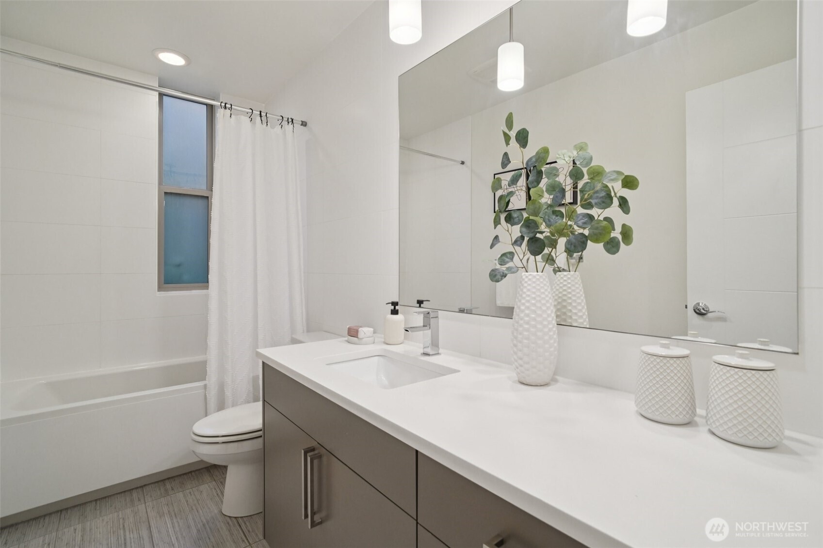 3817 California Avenue SW Seattle WA 98116