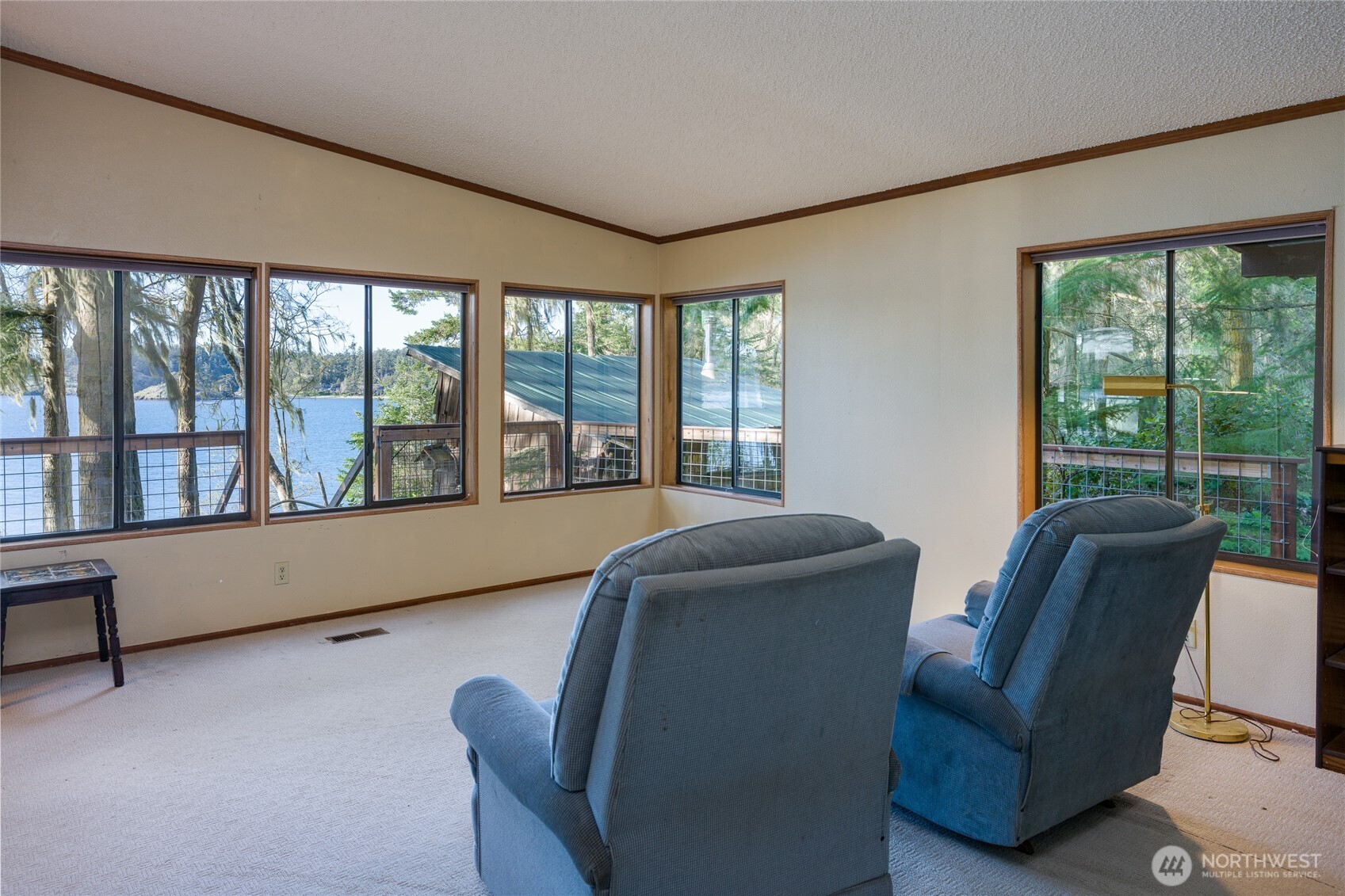385 Doe Run Lopez Island WA 98261