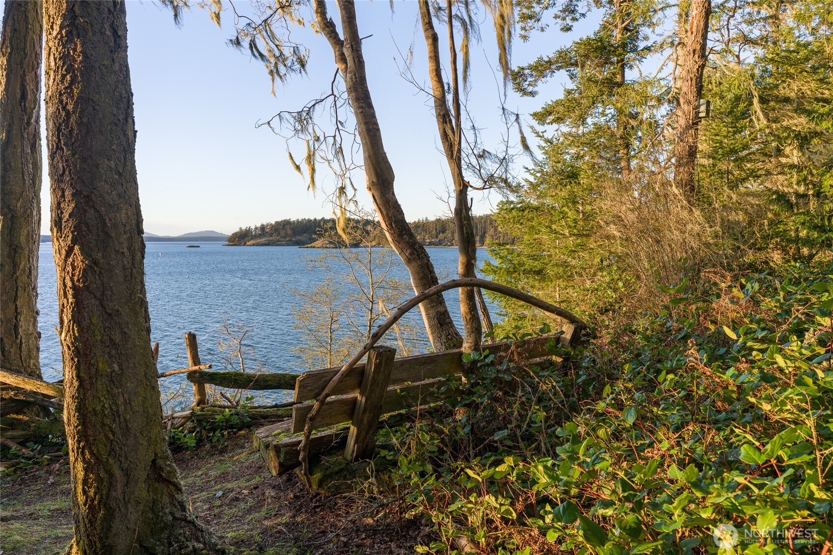 385 Doe Run Lopez Island WA 98261