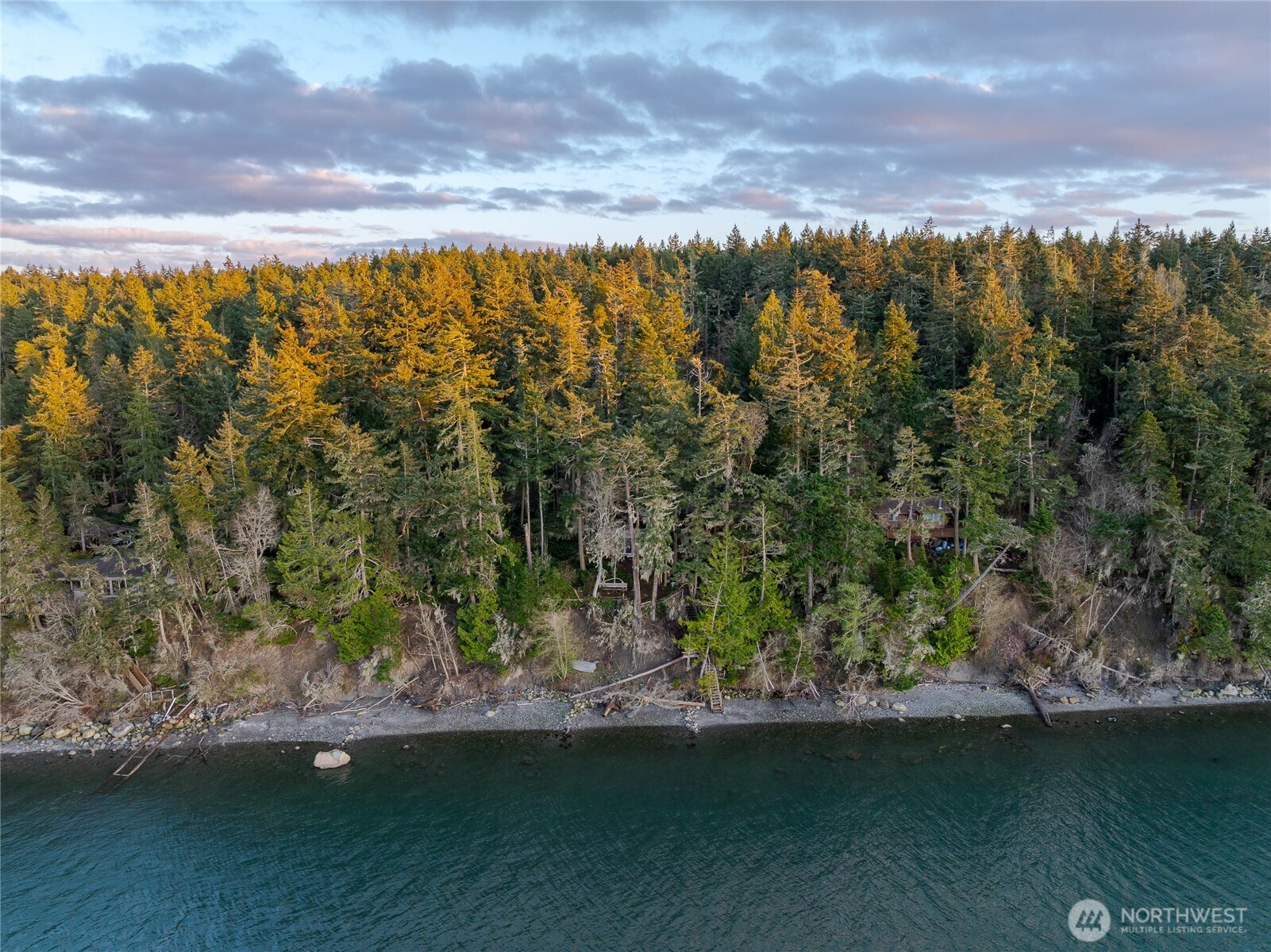 385 Doe Run Lopez Island WA 98261