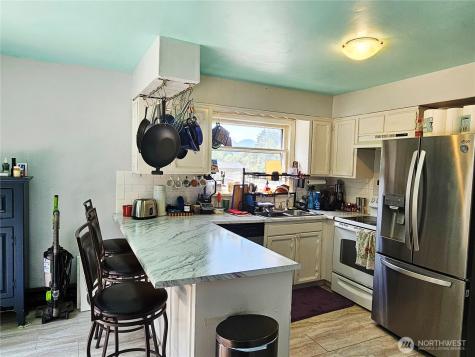 591 Division Avenue Morton WA 98356