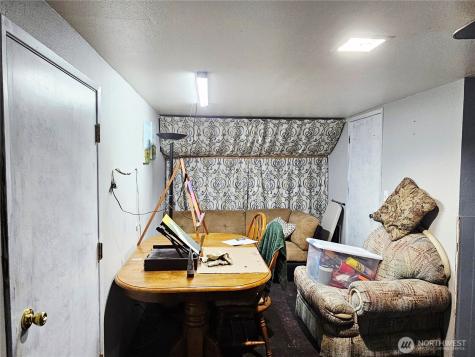 591 Division Avenue Morton WA 98356