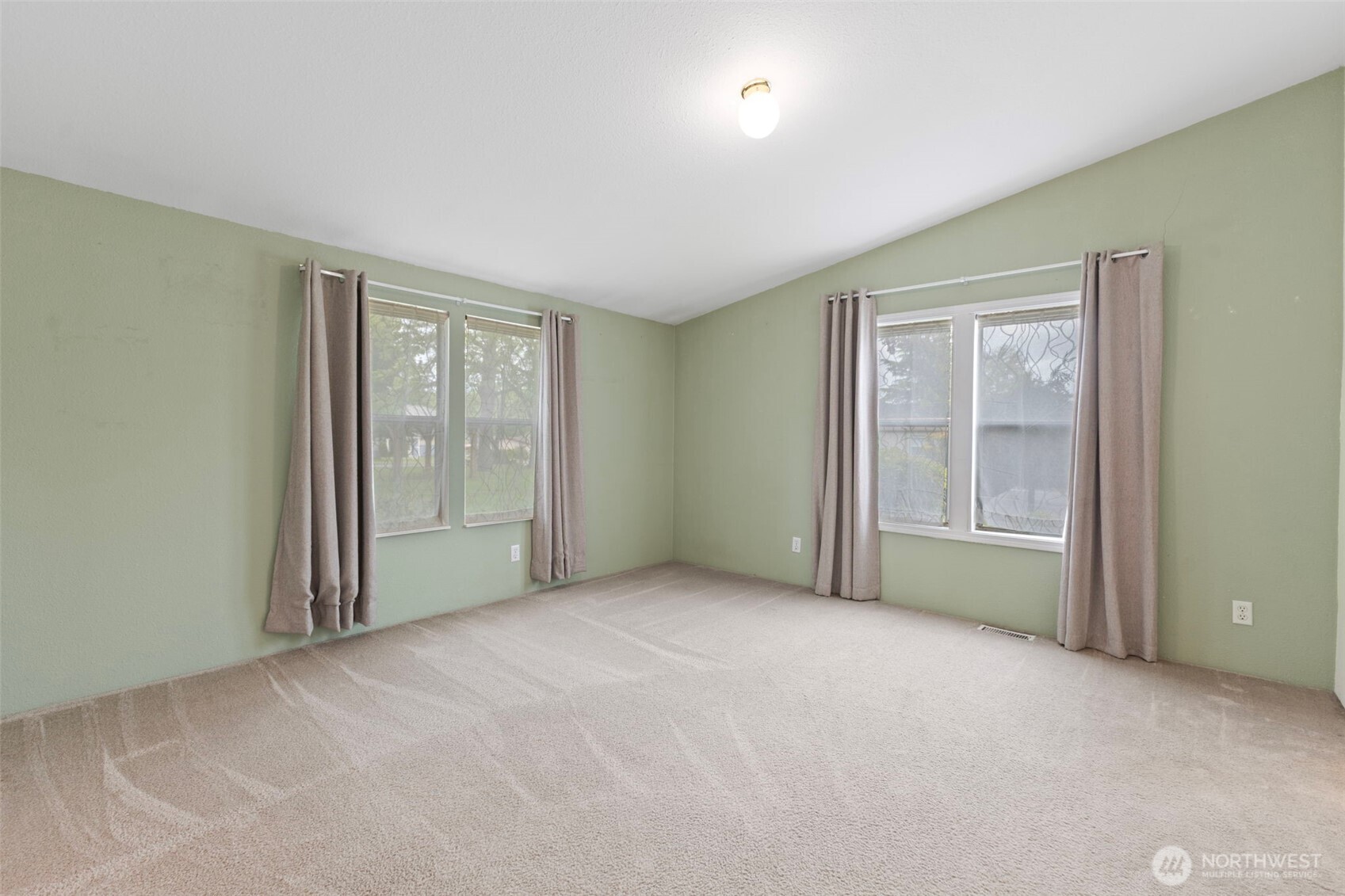 1829 137th Street E Tacoma WA 98445