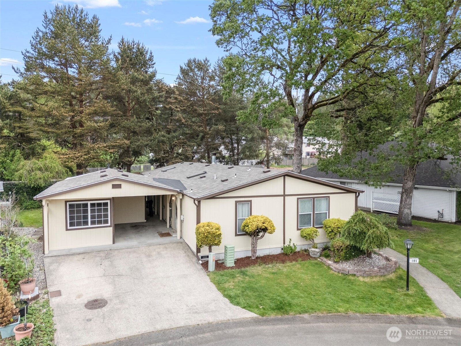 1829 137th Street E Tacoma WA 98445