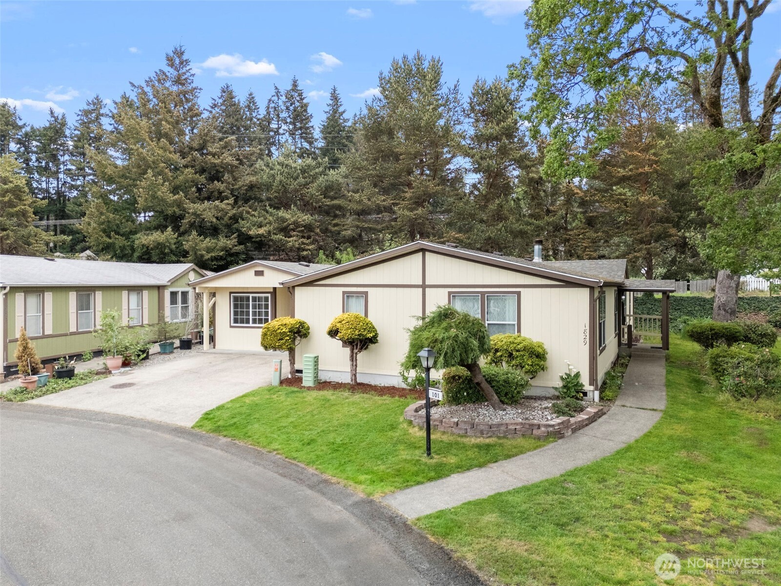 1829 137th Street E Tacoma WA 98445