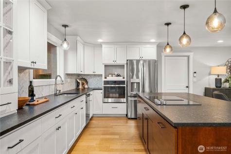 28601 13th Avenue S Federal Way WA 98003