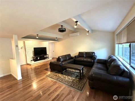 1836 NE 16th Street Renton WA 98056