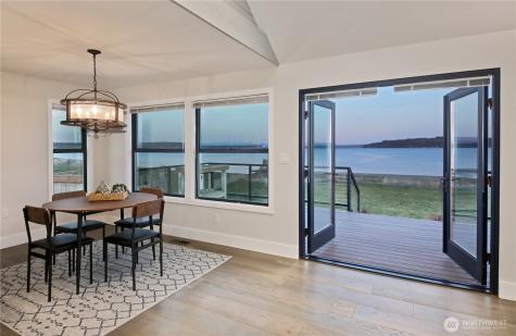 2805 N Bluff Road Greenbank WA 98253