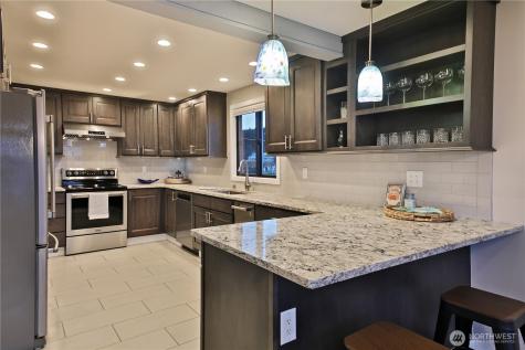 2805 N Bluff Road Greenbank WA 98253