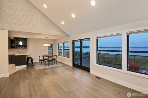 2805 N Bluff Road Greenbank WA 98253