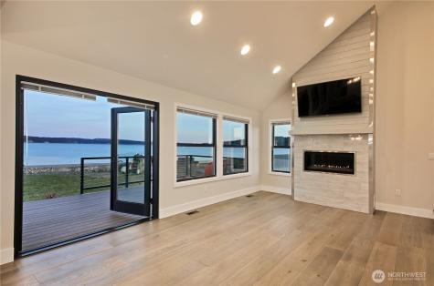 2805 N Bluff Road Greenbank WA 98253