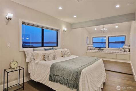2805 N Bluff Road Greenbank WA 98253
