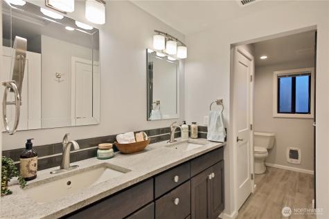 2805 N Bluff Road Greenbank WA 98253