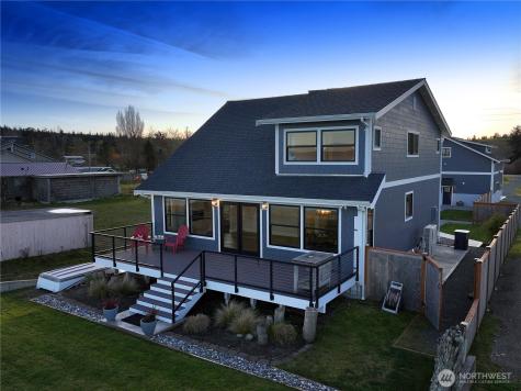2805 N Bluff Road Greenbank WA 98253