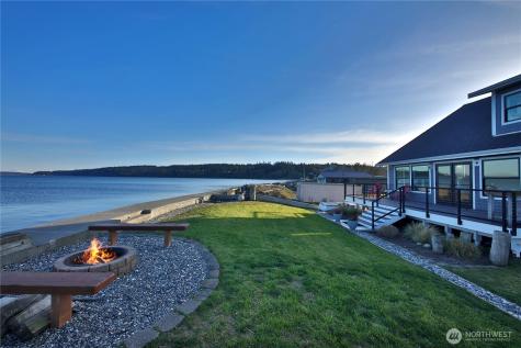 2805 N Bluff Road Greenbank WA 98253