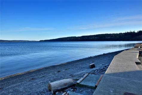 2805 N Bluff Road Greenbank WA 98253