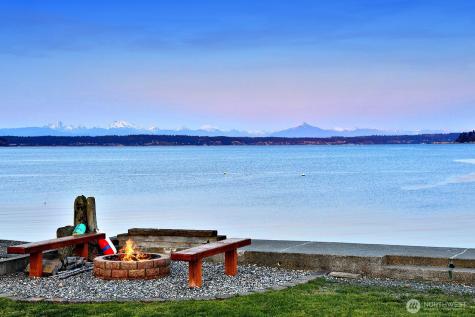 2805 N Bluff Road Greenbank WA 98253