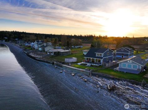 2805 N Bluff Road Greenbank WA 98253