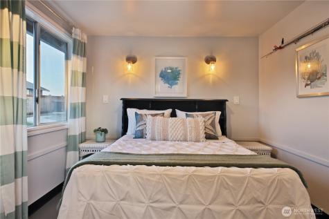 2805 N Bluff Road Greenbank WA 98253