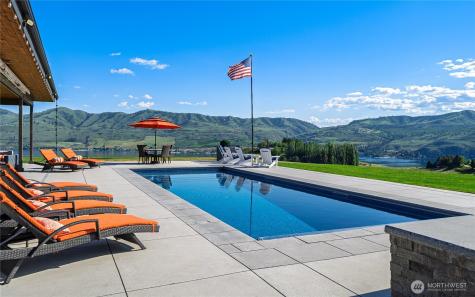 149 Reserve Lane Manson WA 98831