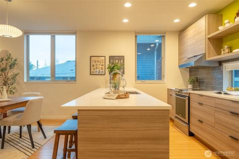 4413 Meridian Avenue N Seattle WA 98103