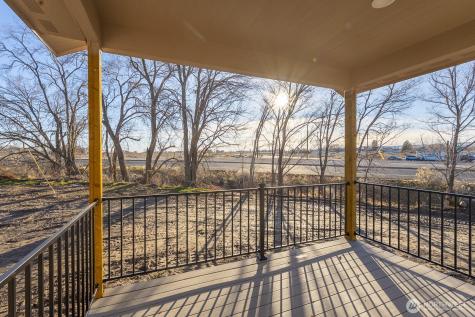 419 5th Avenue Soap Lake WA 98851