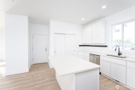 419 5th Avenue Soap Lake WA 98851