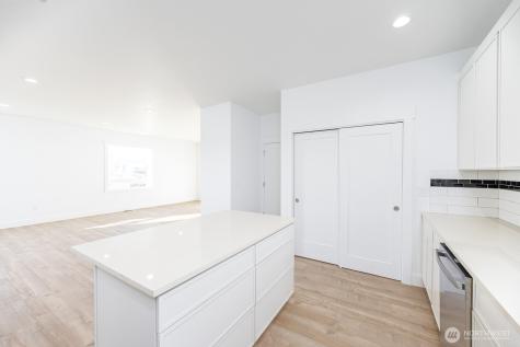 419 5th Avenue Soap Lake WA 98851